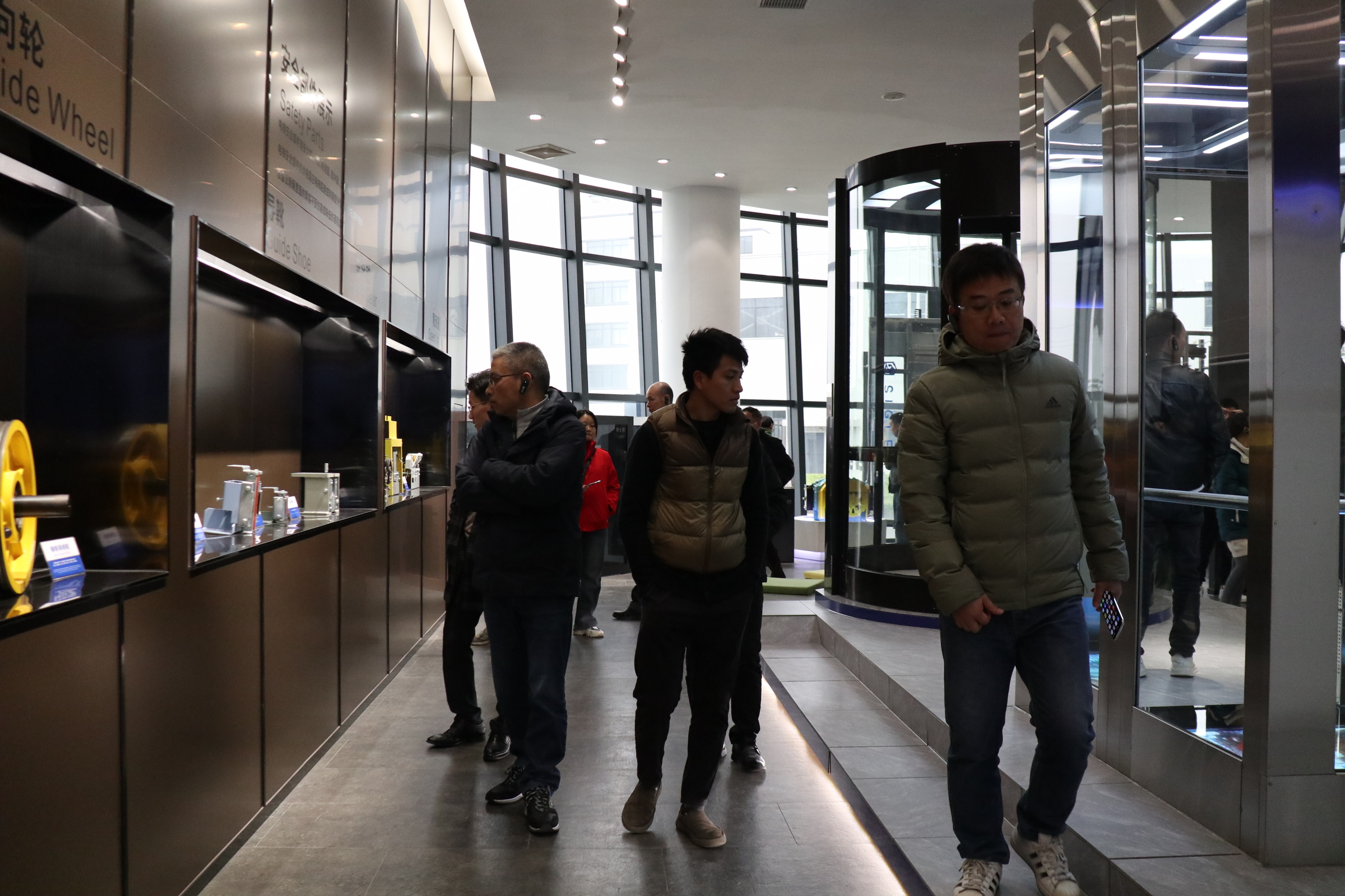 六層自建房電梯一般多少錢？考慮價格的建議都去選辛格林電梯！