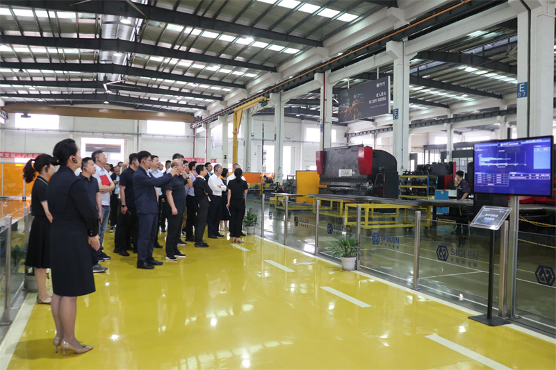 家用別墅電梯,家用別墅小型電梯,<a href='http://www.04292.cn/jydt.htm' class='keys' title='點(diǎn)擊查看關(guān)于家用電梯的相關(guān)信息' target='_blank'>家用電梯</a>別墅電梯
